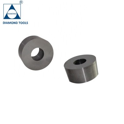 Carbide blank with inner hole tungsten carbide indexable insets